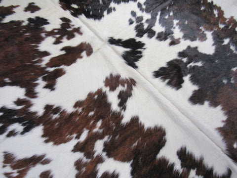 Tricolor Cowhide Rug (huge and beautiful) Size: 8x7.5 feet M-1279