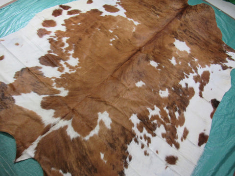 Gorgeous Tricolor Cowhide Rug (mainly light brown tones) Size: 7.7x6.5 feet M-1307