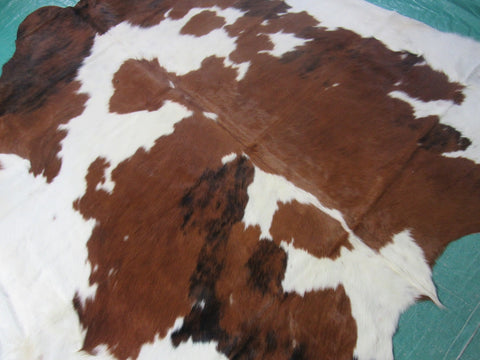 Big and Gorgeous Tricolor Cowhide Rug (1 stitch) Size: 8.7x6.5 feet M-1319