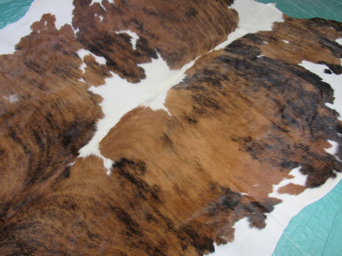 Light Gorgeous Tricolor Cowhide Rug Size: 7.5x7 feet M-1320