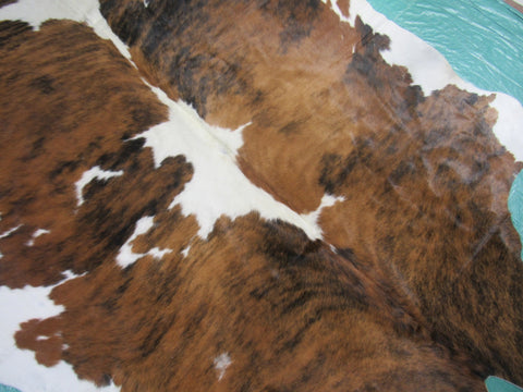 Light Gorgeous Tricolor Cowhide Rug Size: 7.5x7 feet M-1320