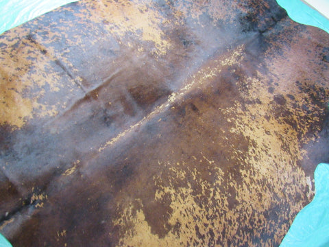 Distressed Print Cowhide Rug (brown tones/ fire brand) - Size: 7.5x5.7 feet M-1363