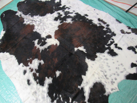 Tricolor Cowhide Rug Size: 7.5x6.2 feet M-1392