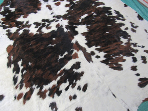 Tricolor Cowhide Rug Size: 7x6.5 feet M-1395