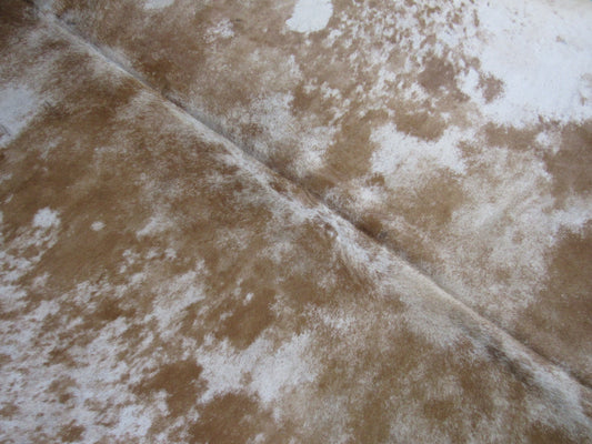 Caramel Brown & White Speckled Cowhide Rug - Size: 7' x 7' M-1396