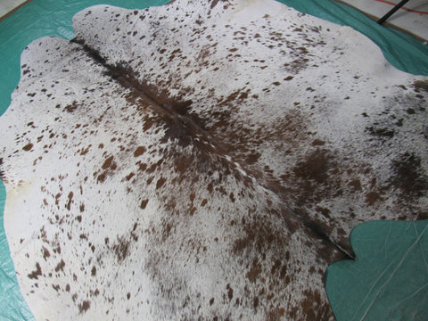 Brown and White Salt & Pepper Cowhide Rug (1 stitch) Size: 7x6.2 feet M-1407