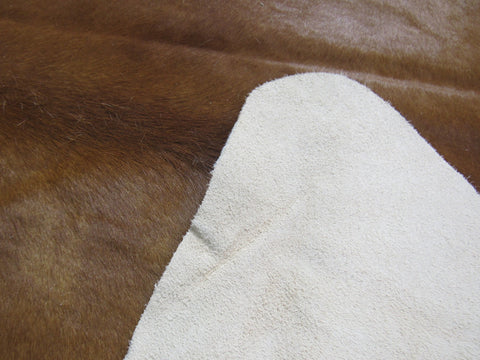 Hereford Cowhide Rug (veggie tanned/ made in Brazil) Size: 6.5x6 feet C-1420