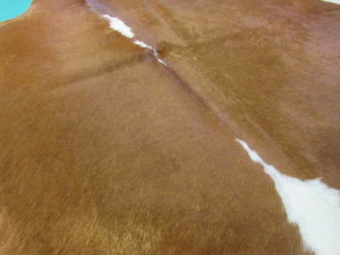 Hereford Cowhide Rug (veggie tanned/ made in Brazil) Size: 6.5x6 feet C-1421