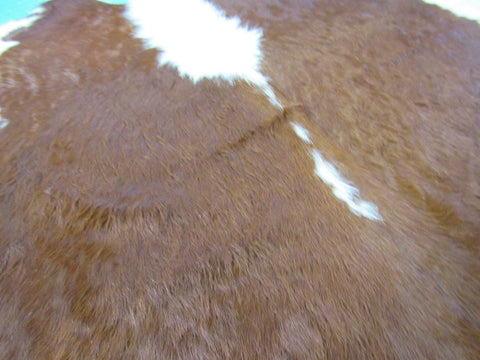 Hereford Cowhide Rug (veggie tanned/ made in Brazil/ Long Hair) Size: 5.5x7 feet C-1422