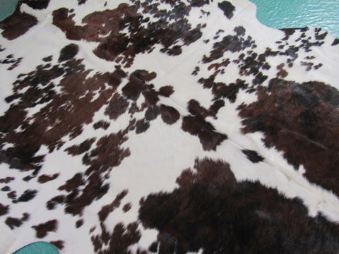 Beautiful Tricolor Cowhide Rug Size: 6x5 3/4 feet B-195