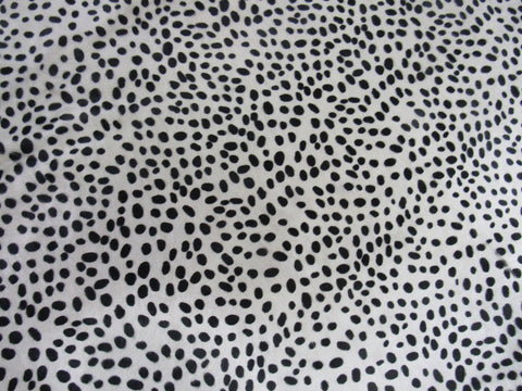 Gorgeous Cheetah Print Cowhide Rug (white background) Size: 7x5.2 feet M-1433