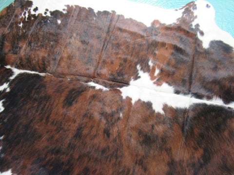 Tricolor Cowhide Rug Size: 7x7 feet M-1452