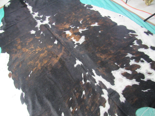 Huge Tricolor Cowhide Rug (shine is a bit matte) Size: 9x7 feet M-1453