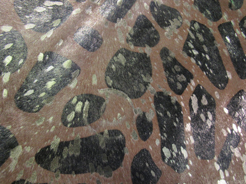 Giraffe Print Cowhide Rug with Gold Metallic Acid Washed Size: 7 3/4x6 3/4 feet C-1446