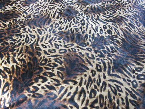 Awesome Animal Print Cowhide Rug Size: 7.5x6.5 feet C-1693