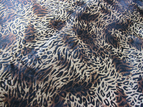 Awesome Animal Print Cowhide Rug Size: 7.5x6.5 feet C-1693