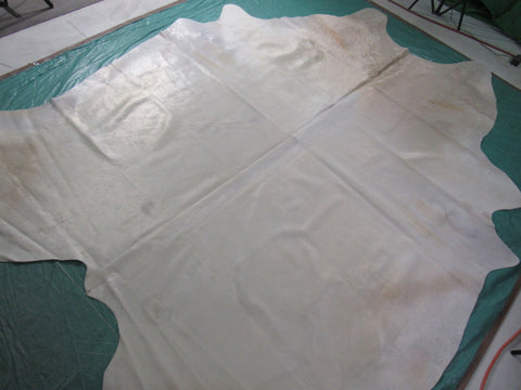 Natural White Cowhide Rug - Size: 9' x 7' B-202