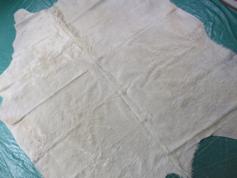 Natural Ivory Cowhide Rug - Size: 7' x 6 3/4' B-203