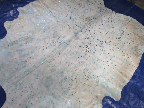 Turquoise Metallic Cowhide Rug (background is offwhite with beige) Size: 8x6.7 feet O-1142