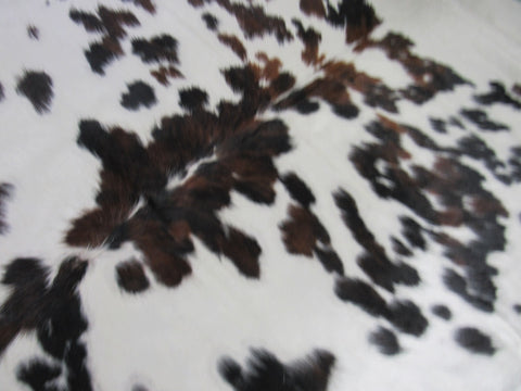 Beautiful Tricolor Cowhide Rug Size: 7x7 feet B-213