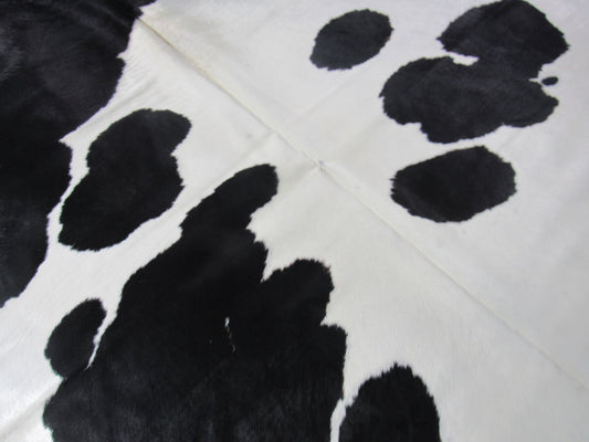 Tapis en peau de vache à pois noirs et blancs (taille géante) - Taille : 8 1/2x7 pieds B-215