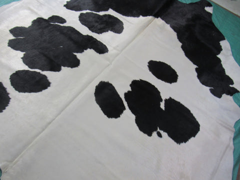 Black & White Spotted Cowhide Rug (Giant Size) - Size: 8 1/2x7 feet B-215