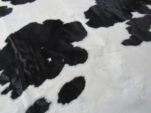 Black & White Spotted Cowhide Rug - Size: 8x6.5 feet B-216