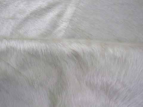 Natural White/Ivory Cowhide Rug - Size: 7 1/4' x 6 3/4' B-218