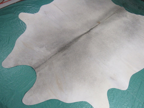 Light Grey Cowhide Rug - Size: 7' x 7' B-221