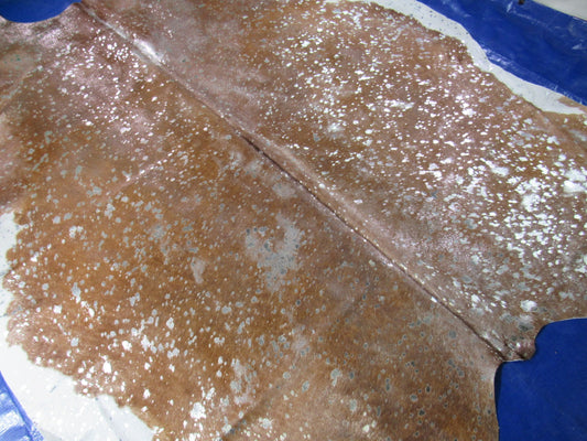 Hereford Cowhide Rug with Silver Metallic Acid Washed Size: 8.2x6.7 feet O-1155
