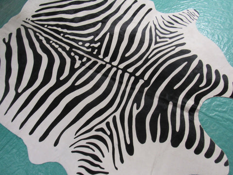 African Zebra Print Cowhide Rug Size: 6 3/4' X 5 3/4' Black/White Zebra Cowhide Rug B-231