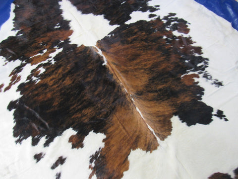 Speckled Tricolor Cowhide Rug - Size: 7x6.5 feet M-1562