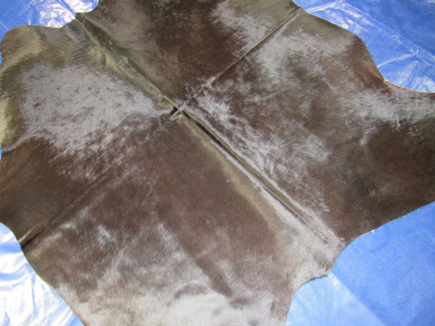 Natural Dark Brown Cowhide Rug (Veggie Tanned) - Size: 6x6 feet M-1566