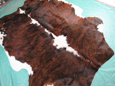 White Belly & Spine Brindle Cowhide Rug Size: 7x6 feet B-255