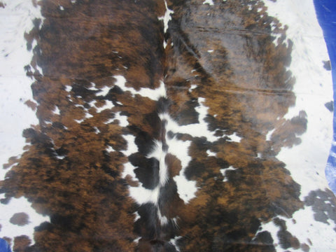 Speckled Tricolor Cowhide Rug - Size: 7x6.5 feet M-1587