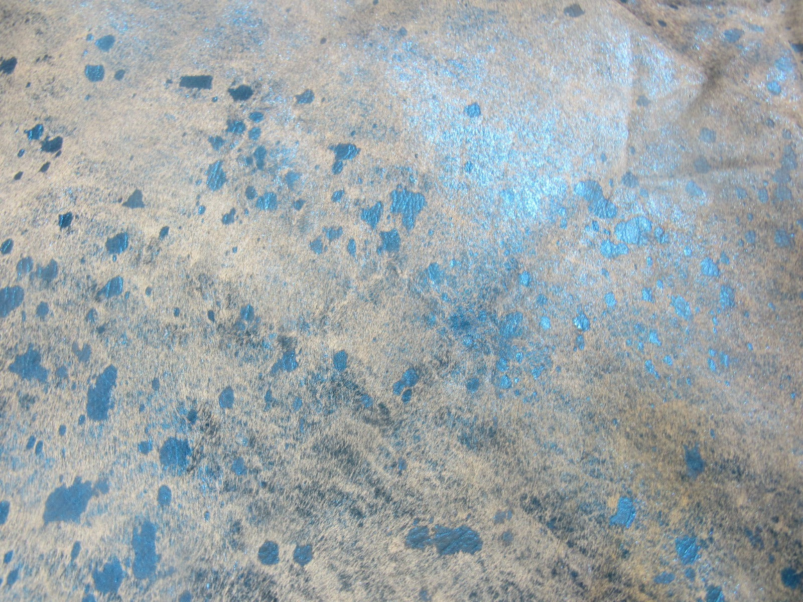 Natural Light Cowhide Rug with Blue Metallic Acid Wash - Size: 7x6 feet K-263