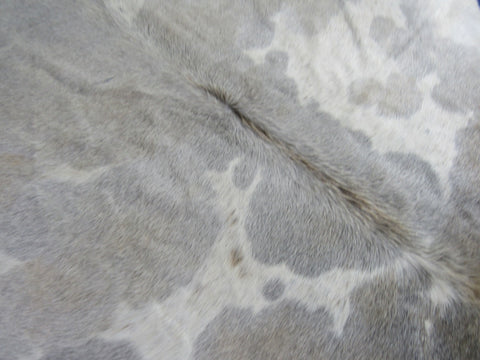 Speckled Grey, Beige & White Cowhide Rug - Size: 7.2x7 feet O-1178