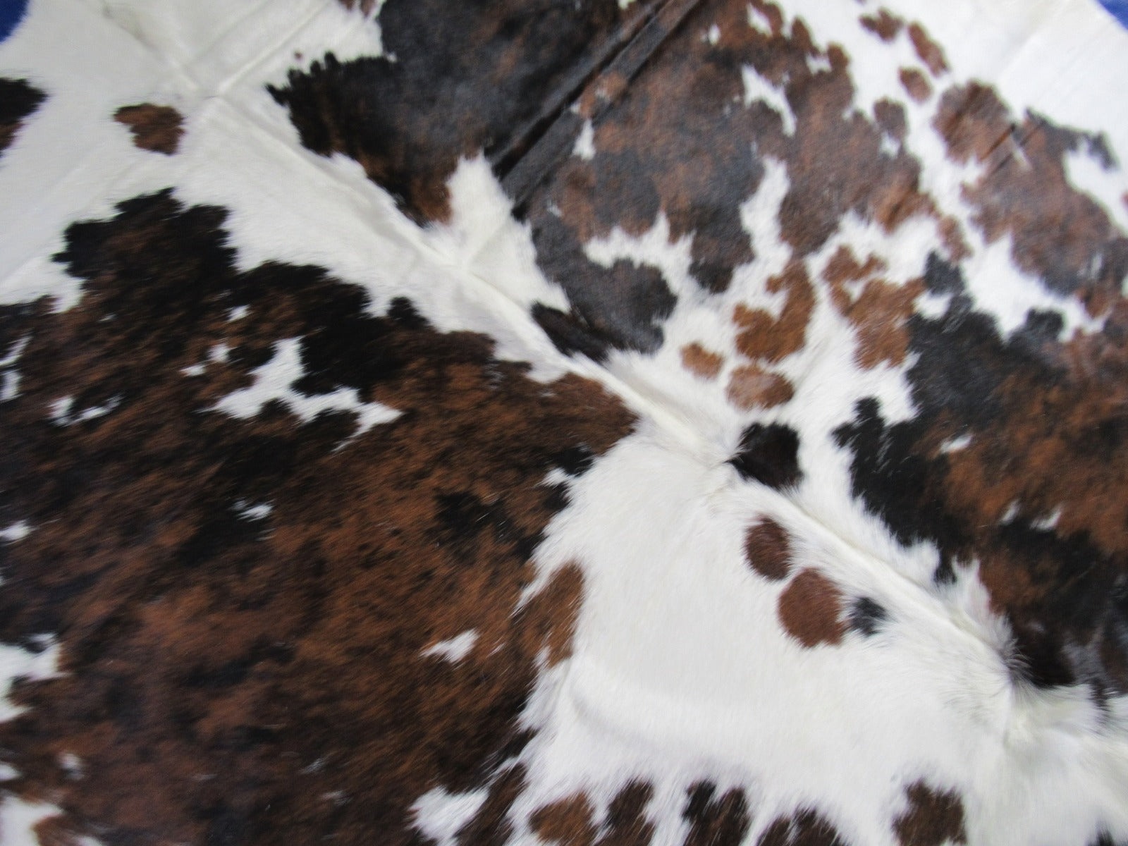 Tricolor Speckled Cowhide Rug - Size: 7x6.5 feet K-342