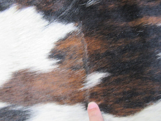 Grand tapis en peau de vache tricolore Taille : 7,7 x 6,5 pieds C-1739