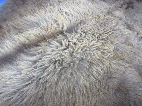 Tapis en peau de bison (magnifique/queue de 12") Taille : 8x7 pieds O-298