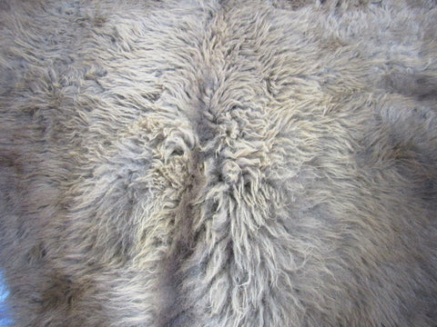 Tapis en peau de bison (magnifique/queue de 12") Taille : 8x7 pieds O-298