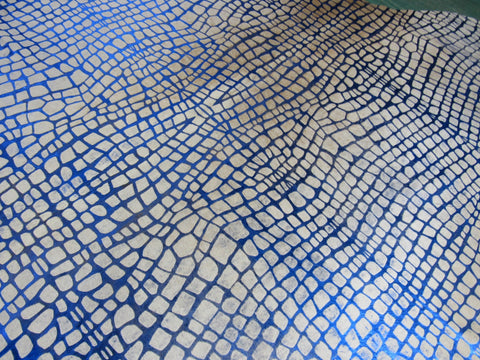 Beige Cowhide Rug with Blue Metallic Crocodile Pattern Size: 7x6 feet M-1064
