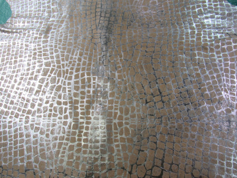 Silver Metallic Crocodile Print Cowhide Rug Size: 7x5 1/4 feet M-1072