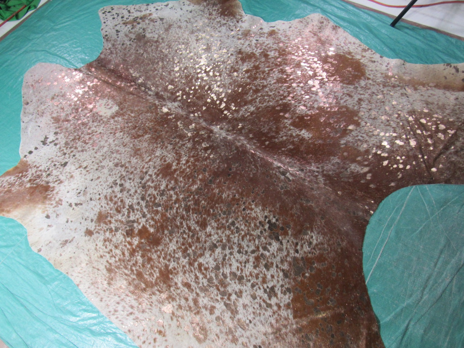 Brown & White Speckled with Rose Gold Cowhide Rug - Size: 7 1/2x6 1/4 feet C-1587