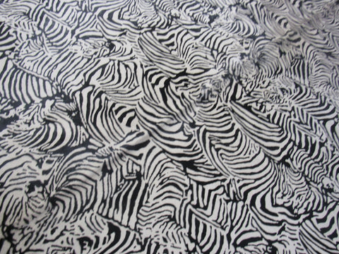 Zebra Pattern Printed Cowhide Rug (dorsal line is a bit blurry) Size: 7x5.5 feet M-1129