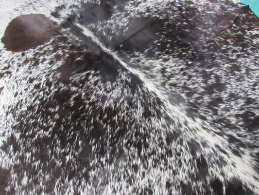 Tapis en peau de vache couleur sel et poivre (marron chocolat) Taille : 7,2 x 6 pieds O-1058