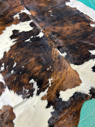 Big Tricolor Cowhide Rug Size: 8x7 feet M-1374