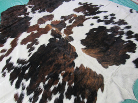 Tricolor Cowhide Rug (nice) Size: 6.5x7 feet M-1181