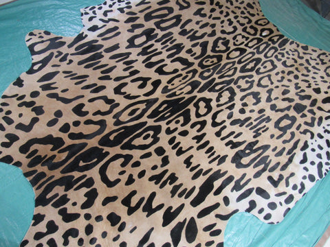 Jaguar Print Cowhide Rug Size: 7.5x6.5 feet C-1639