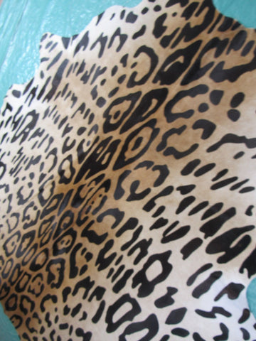 Jaguar Print Cowhide Rug (1 patch) Size: 7x6 feet C-1641